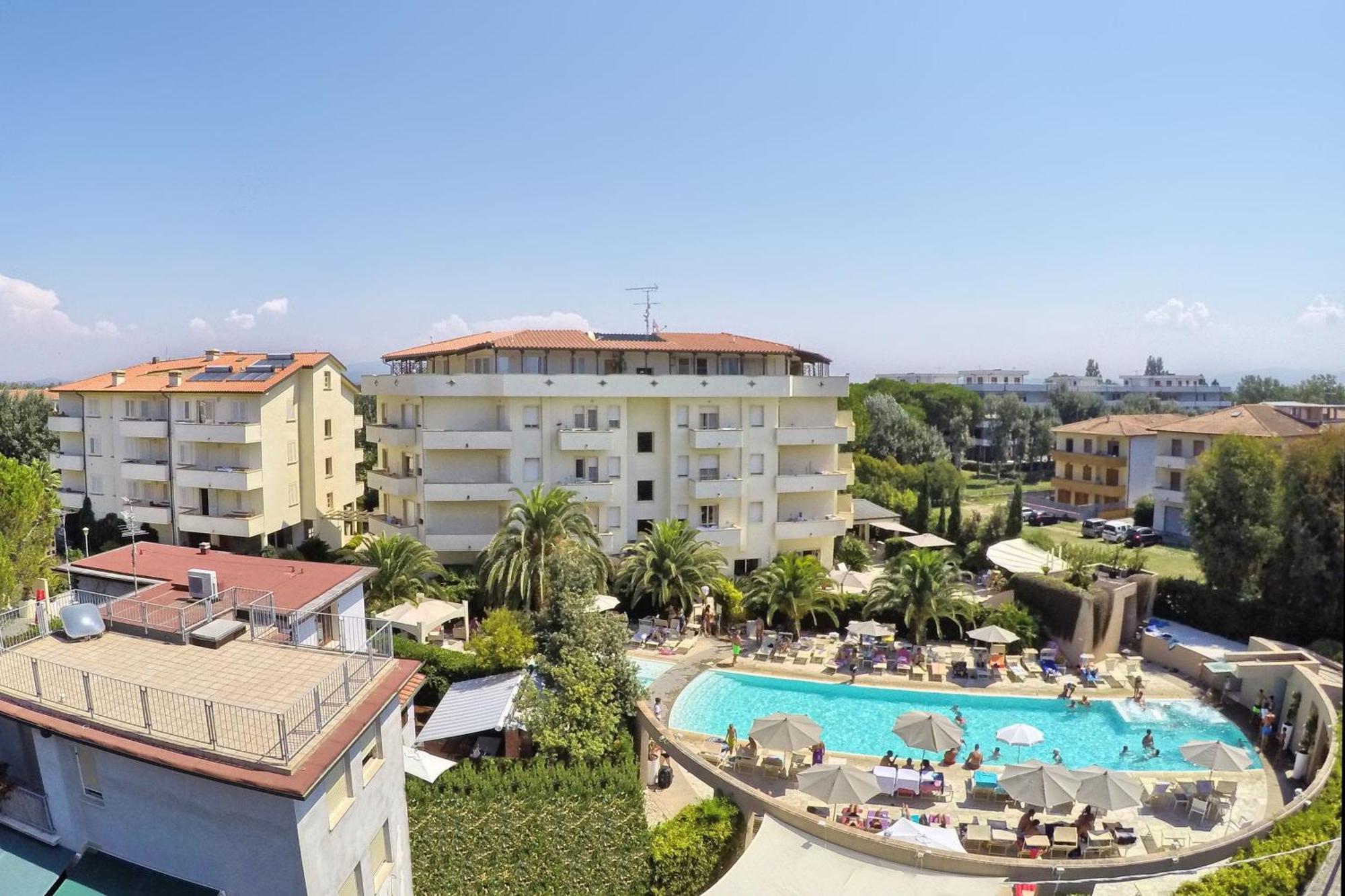 Hotel Residence Stella del Mare Vada Exterior foto